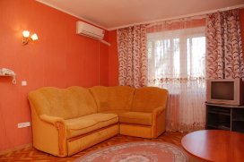 Квартира посуточно в Львове на ул. Калининградская, 1/7